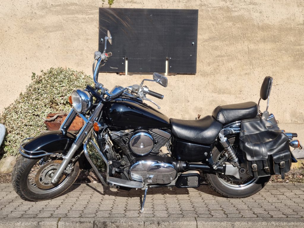 kawasaki-vn-1500-classic-schwarz-baximoto-kitzscher